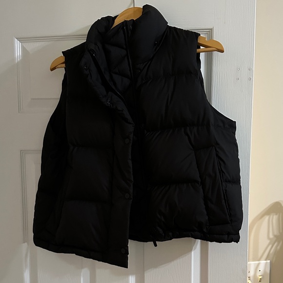 Lululemon Black Puffer Vest - Picture 1 of 1
